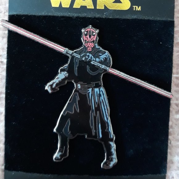 Star Wars Darth Maul Trading Pin, Disney Parks Exclusive. NWT - Picture 2 of 5